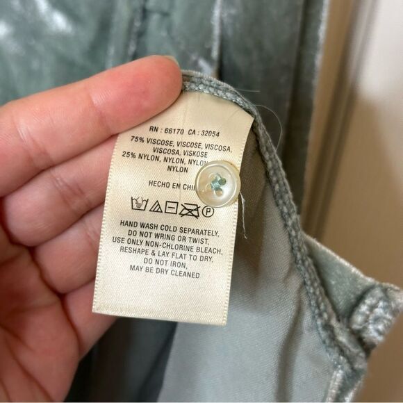 Maeve By Anthropologie Sage Green Crushed Velvet Button Down Sz 4 Boho Preppy - Picture 7 of 8